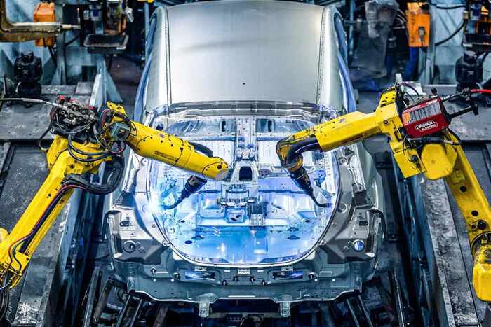 Франция открывает первый завод по производству аккумуляторов для электромобилей