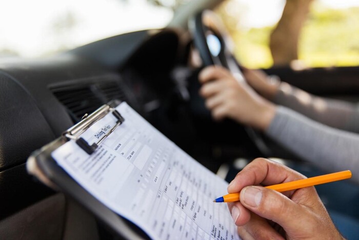 Складання іспитів на водійські права за новою процедурою: що зміниться з 1 червня