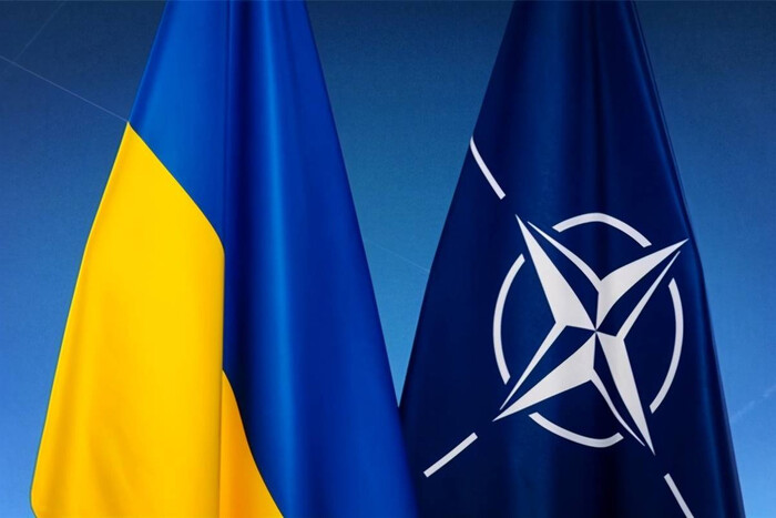 Латвия призвала НАТО пригласить Украину стать членом Альянса