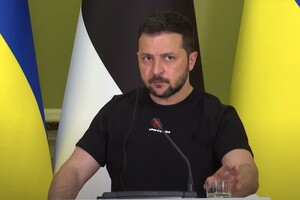 Володимир Зеленський під час спільної пресконференції з президентом Естонії