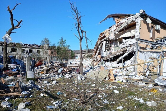 Трагедия в пригороде Днепра: отец сам достал из-под завалов жену и тело дочери