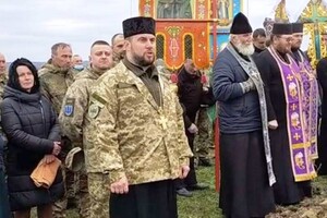 На Буковині під час похорону військового посперечалися священники ПЦУ та Московської церкви 