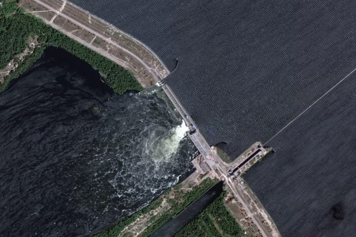 Россияне подорвали Каховскую ГЭС дистанционно – разведка