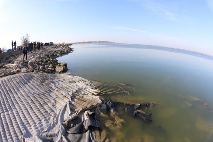 Підрив ГЕС: на Одещині в море течією Дніпра винесло міни та невикористані боєприпаси