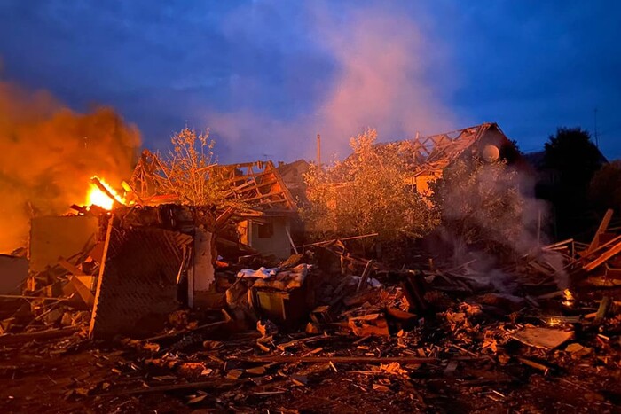 Удар по Житомирщині: влада показала фото наслідків