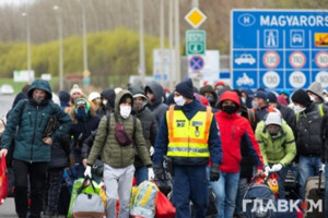 Після 24 лютого 2022-го з країни виїхали мільйони людей