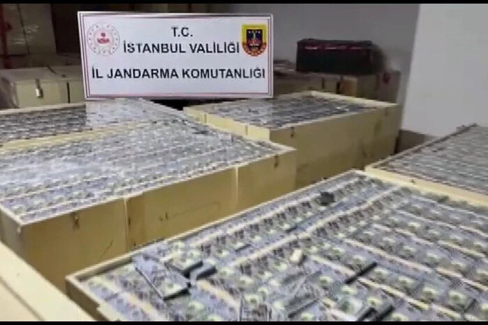 У Туреччині правоохоронці вилучили рекордну суму фальшивих доларів