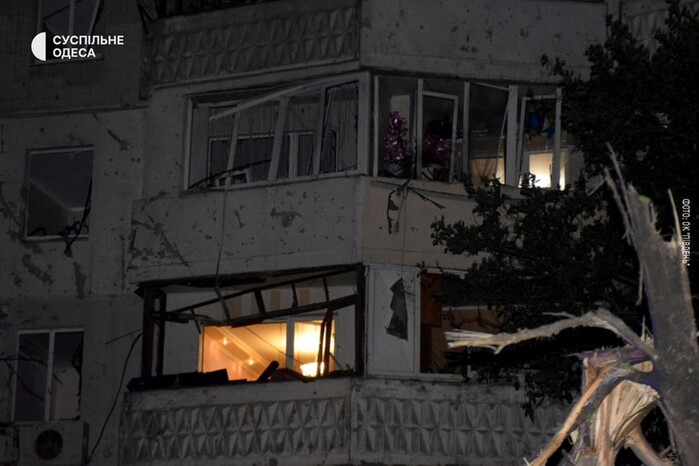 Нічний удар по Одесі: фото та відео наслідків