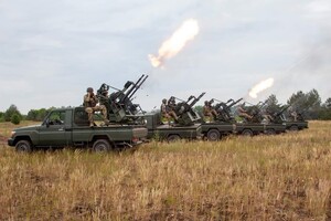 Українські військові знищили дві бойові машини піхоти ворога