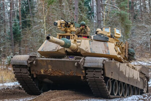 Українські військові завершать навчання на танках Abrams до кінця літа – Пентагон