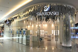 Swarovski остаточно покинула Росію