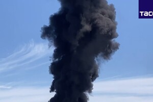 Потужна пожежа у Москві: палає ремонтно-механічний завод (відео)
