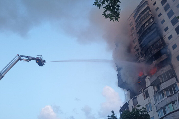 У багатоповерхівці Києва стався вибух: є загиблі