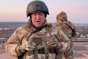 ФСБ та російські генерали закликають бунтівників «Вагнера» зупинитися 
