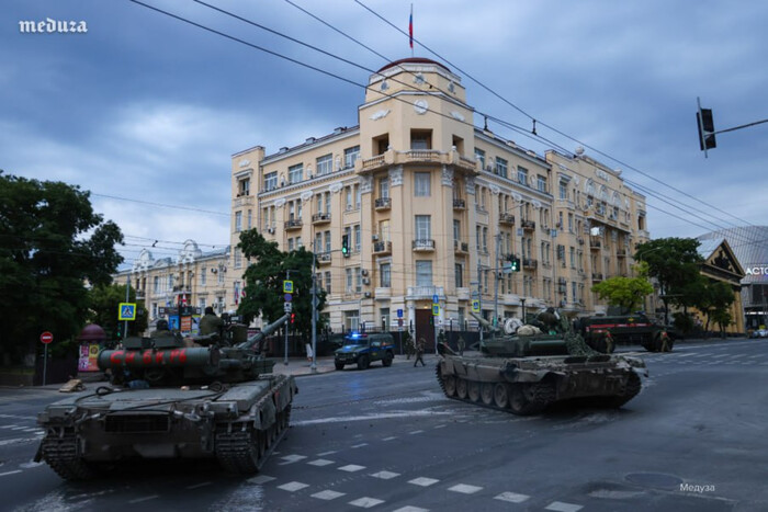 Бунт Пригожина: у Ростові танки оточили адміністративні будівлі