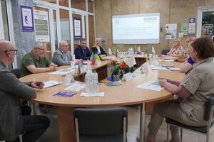 У програмі, крім криворіжців, можуть взяти участь і переселенці, чиє житло залишилося на тимчасово окупованих територіях