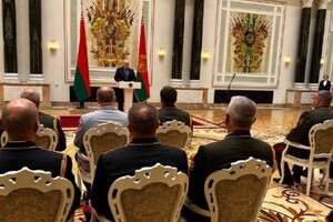 Лукашенко заявив про приведення білоруської армії в повну бойову готовність