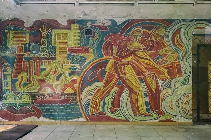 На столичній ВДНГ знищено унікальну мозаїку (фото)