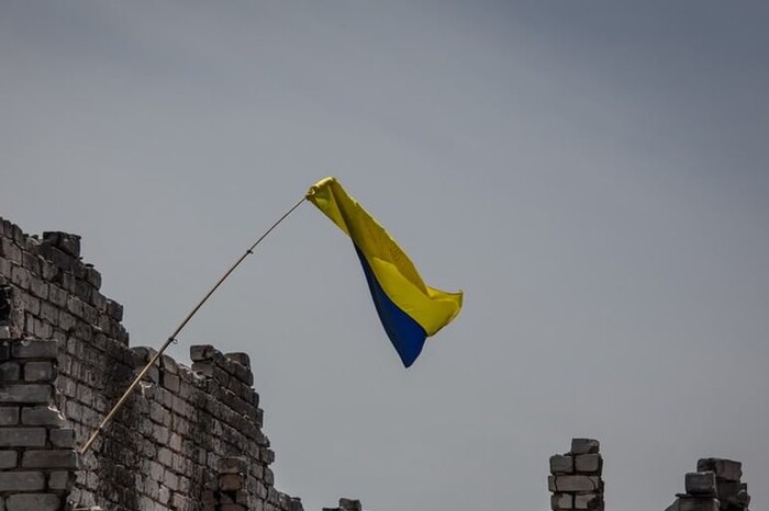 Захисники підняли український прапор на Курдюмівській дамбі (відео)