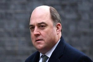 Воллес вважає малоймовірним, що всі питання щодо гарантій безпеки для України будуть вирішені до липневого саміту НАТО