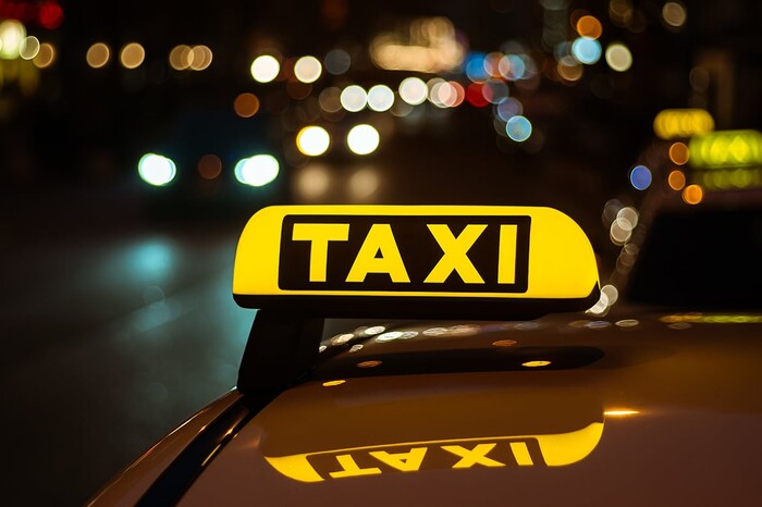 «Страна 404»: у Харкові таксист заявив, що «України не існує» (відео)