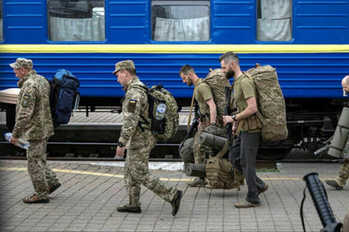 Військові та їхні родичі звернулися до «Укрзалізниці» з проблемою
