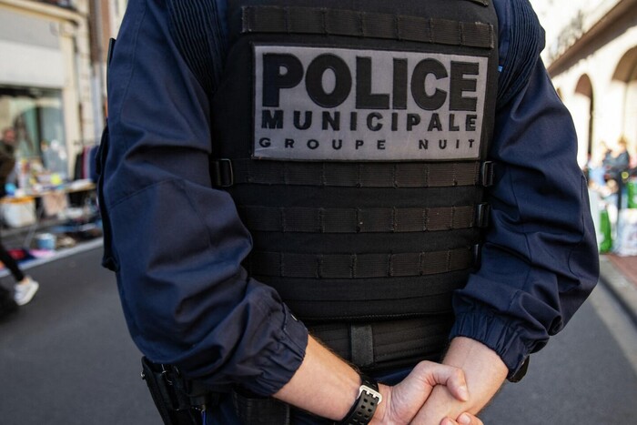 Поліцейському, який застрелив 17-річного у Франції, зібрали понад €1 млн
