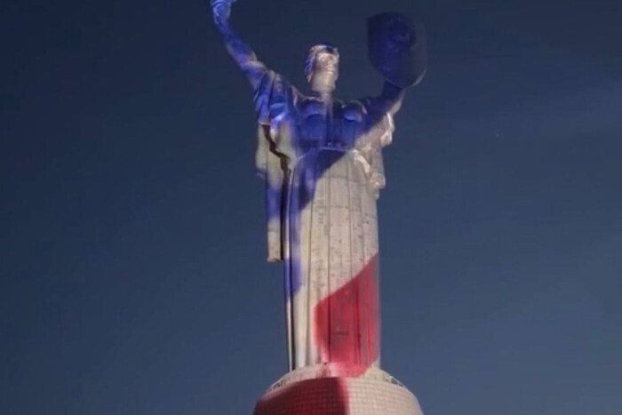 Україна привітала США з Днем Незалежності (відео)
