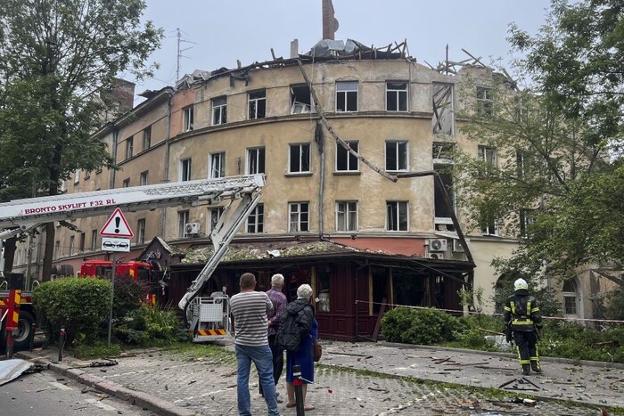 Окупанти вбили чотирьох людей у Львові та наступали на Луганщині. Ситуація в регіонах