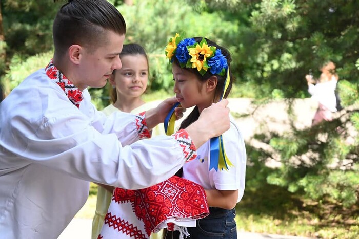 В Україну завітала наймолодша волонтерка з Японії (фото)