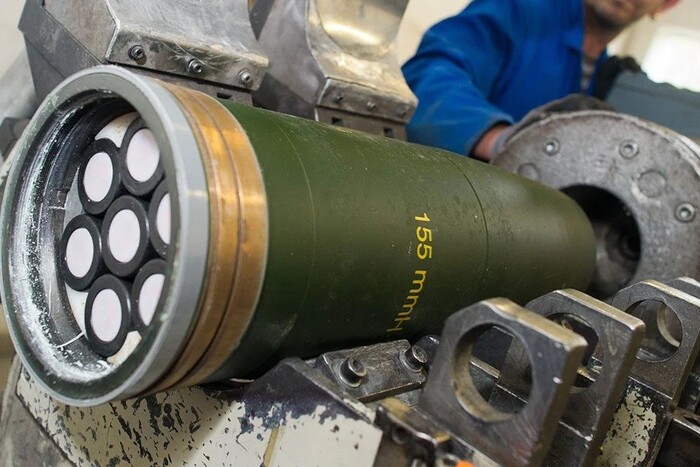 Кассетные боеприпасы для Украины. Чего все так перепугались?