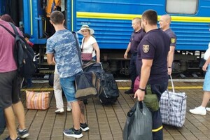 Перебування у п’ятикілометровій зоні цивільних мешканців не дає змоги ЗСУ ефективно реагувати на ворожі дії