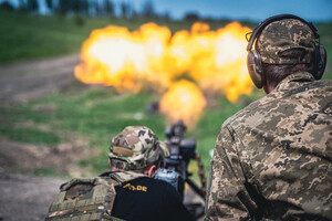 За прошедшие сутки россияне 19 раз атаковали наши позиции