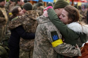 Кожен військовослужбовець має право на 30-денну основну щорічну відпустку + 10 днів за сімейними обставинами