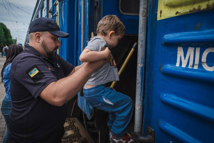 Из Сум в Киев начал курсировать бесплатный эвакуационный поезд