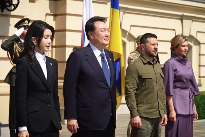 Зеленский встретился с президентом Южной Кореи (видео)