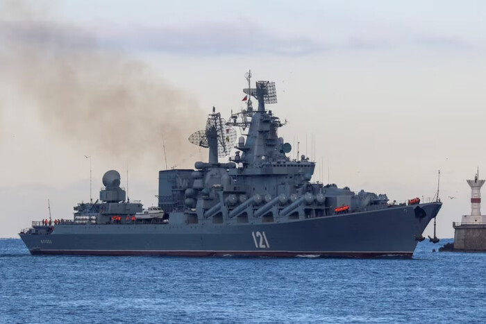 Морські сили повідомили, для чого росіяни фарбують свої кораблі в чорний