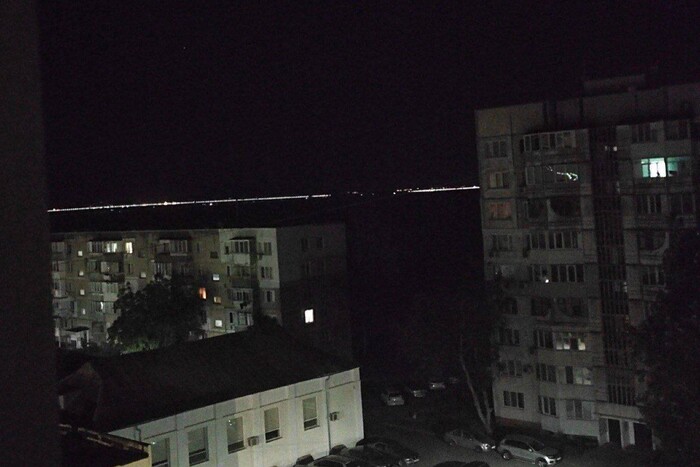 Упав проліт Кримського мосту: є загиблі (відео)