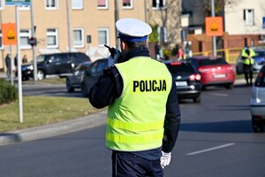 Відтепер водії легкових автомобілів, які запізнилися з покупкою поліса, можуть отримати штраф у сумі від 1 440 до 7 200 злотих