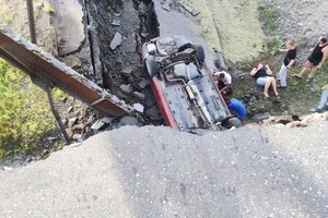 Обвал мосту на Закарпатті: стала відома причина трагедії