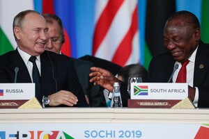 Саміт Росія-Африка вперше пройшов у 2019 році. На захід були запрошені усі 54 лідери держав континенту