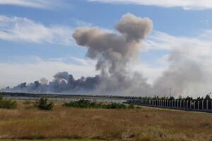 У Криму лунають вибухи, чути пуски ракет. Окупанти підняли в небо авіацію (відео)