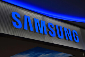 Компанія Samsung продовжує страждати від низького попиту на мікросхеми