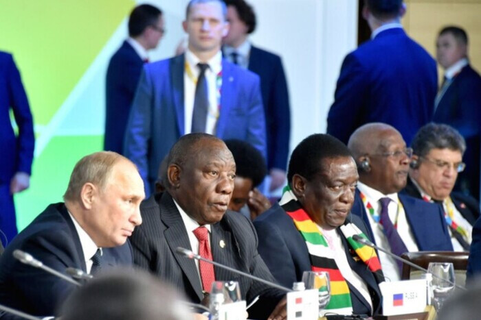 Британская разведка объяснила, почему африканские лидеры проигнорировали конференцию Путина