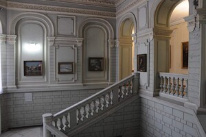 Окупанти викрали з Херсонського художнього музею три картини Айвазовського
