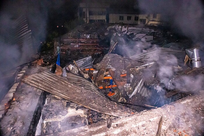 Нічна атака на Харків: з’явилися фото наслідків