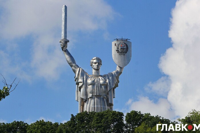 Росія заговорила про ракетний удар по монументу «Батьківщина-мати» у Києві