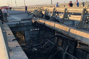 З'явилися супутникові знімки ремонту Керченського моста після атаки