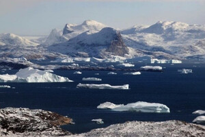Жаркий июль растопил Гренландский ледяной щит