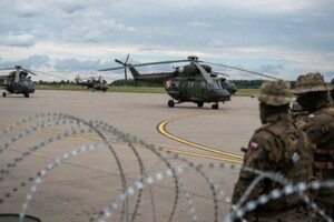 Польські бойові гелікоптери почали контролювати кордон з Білоруссю – Bild